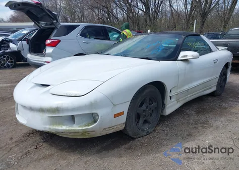 2000 Pontiac Firebird z USA, uszkodzony, nr VIN 2G2FS22K2Y2170602